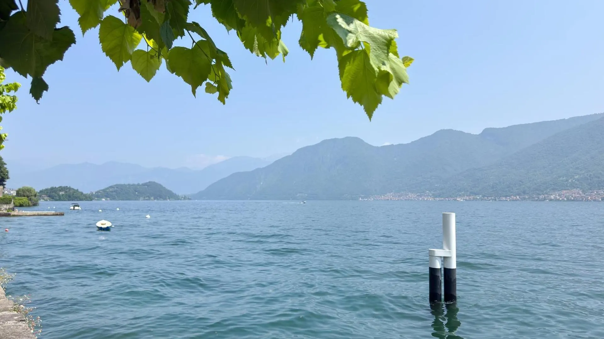 Casa Geroma Colonno Lake 0*,  İtalya